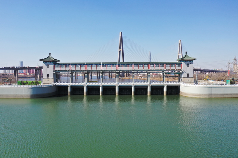 2024年海河防潮闸主体工程正式进入试运行阶段.jpg