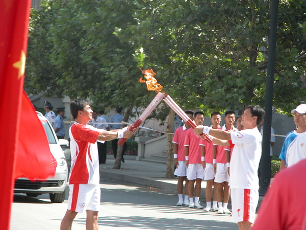 28.200882գίΪĳ111֡ȼ顢롱.JPG